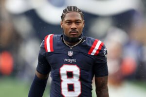 Acusação de Stefon Diggs adiada até depois do Super Bowl