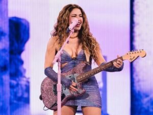 As mulheres faturam! Shakira é, oficialmente, a artista latina com turnê de maior bilheteria da história