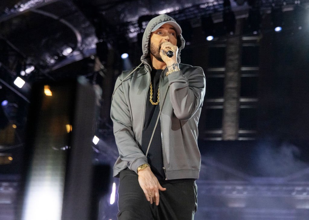 Ex de Eminem acusado de DUI após acidente de carro com seu filho dentro